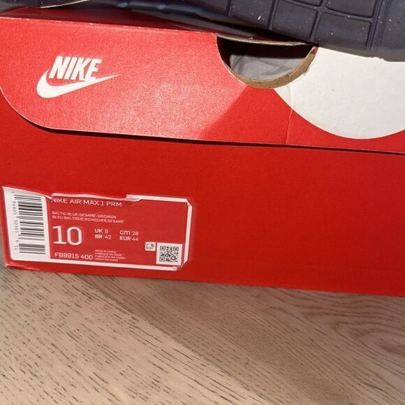 Nike Airmax 1 Premium Corduroy Baltic Blue/Gridiron/Sail/Sesame. Worn once. - Picture 16 of 16